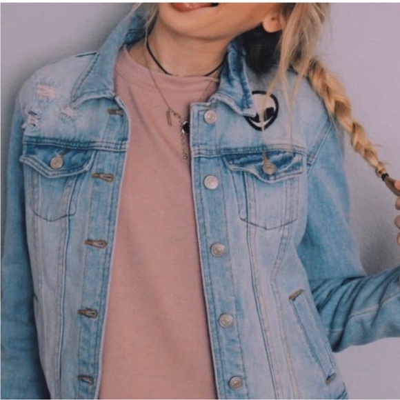 Brandy Melville Jackets & Blazers - Brandy Melville Alien Jean jacket
